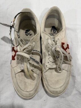 Off-White Men’s Low-Top Canvas Sneakers in Ivory with Red Arrow Logo